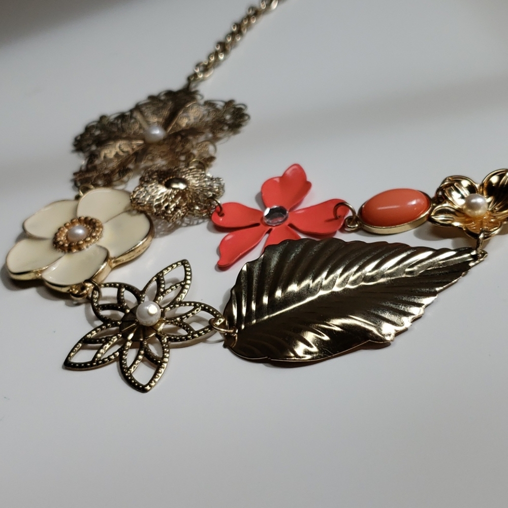 Flower Necklace